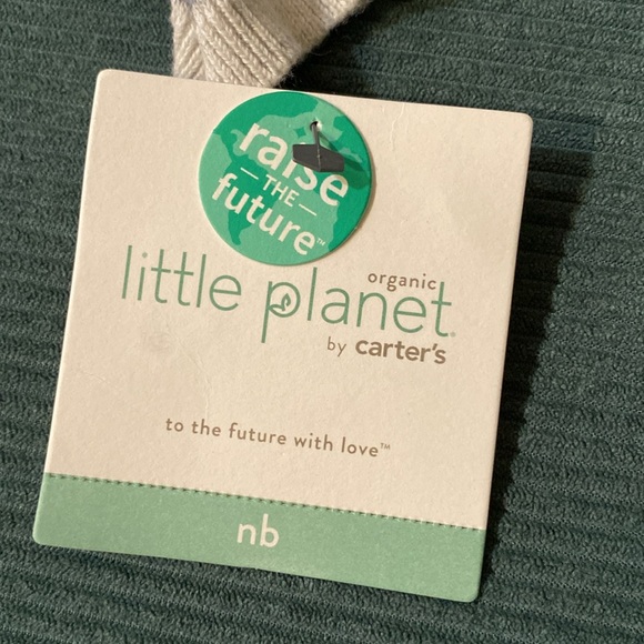 Little Planet by Carter’s organic striped newborn top only - Picture 6 of 7